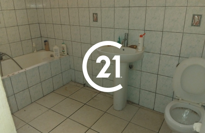 Vente Maison 104.00m&sup2; 4 pièces Fort de france
