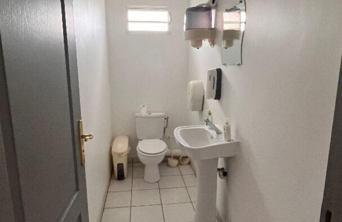 Location Bureaux 10m&sup2; Le Lamentin