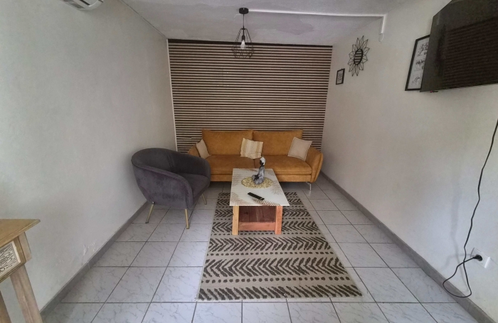 Joli appartement F3 meubl&eacute; au calme