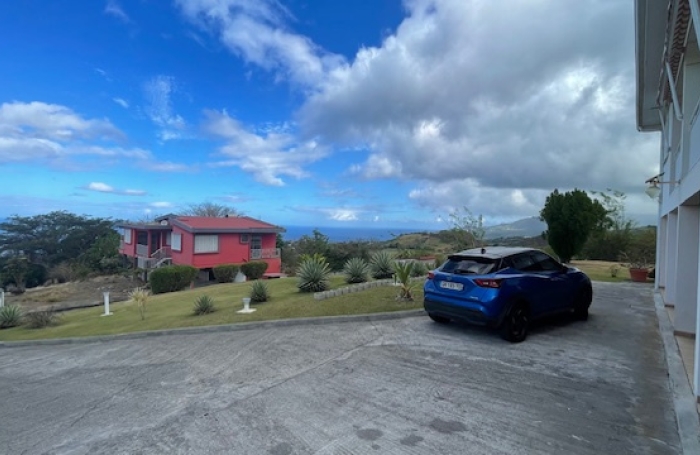 Belle villa F4 avec vue mer et montagne Pel&eacute;e - LE MORNE-VERT