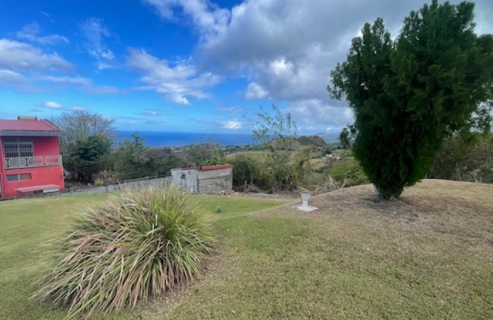Belle villa F4 avec vue mer et montagne Pel&eacute;e - LE MORNE-VERT
