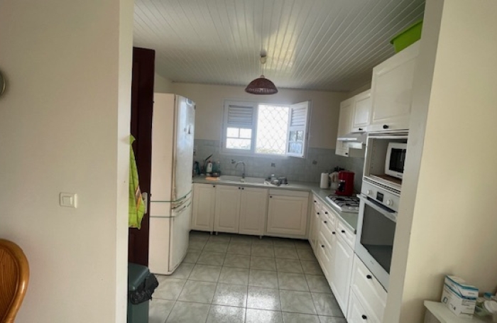 Belle villa F4 avec vue mer et montagne Pel&eacute;e - LE MORNE-VERT