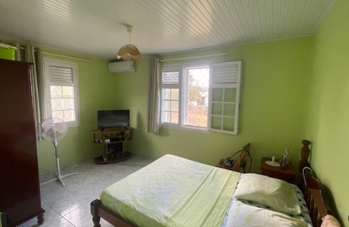 Belle villa F4 avec vue mer et montagne Pel&eacute;e - LE MORNE-VERT