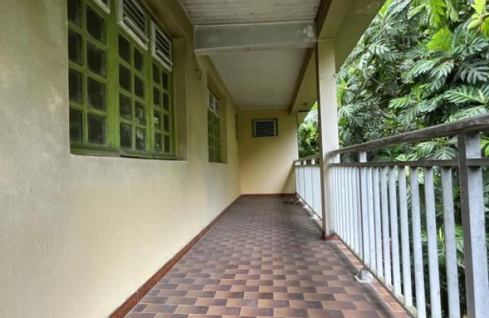 Vente Maison 175.9m&sup2; 5 pièces Rivi&egrave;re Sal&eacute;e