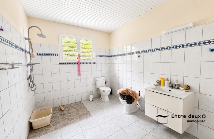 Vente Maison 226.00m&sup2; 7 pièces Le Lamentin