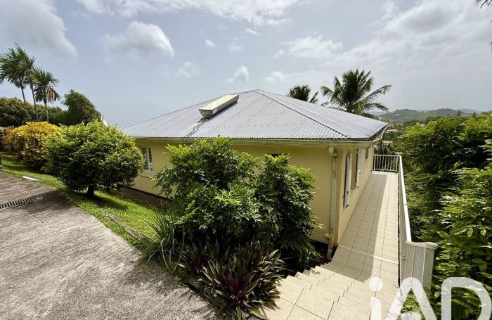Vente Maison 96m&sup2; 5 pièces La Trinit&eacute;