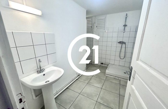 Location Appartement 77.00m&sup2; 3 pièces Sainte Marie