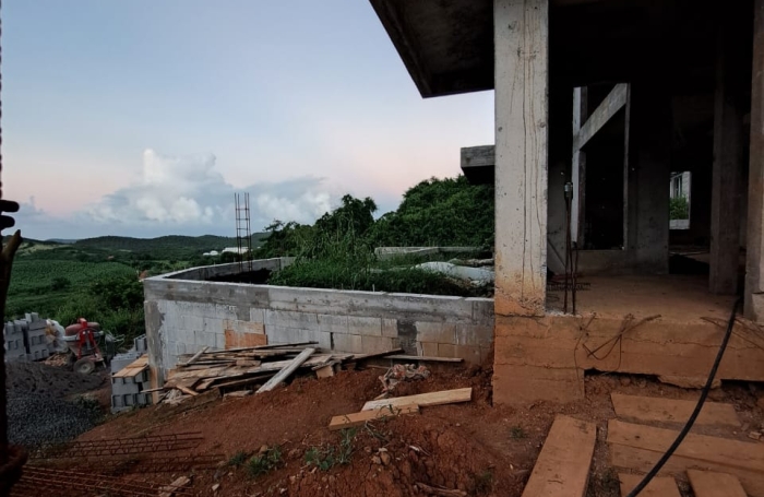 Maison neuve &agrave; terminer   Le Fran&ccedil;ois