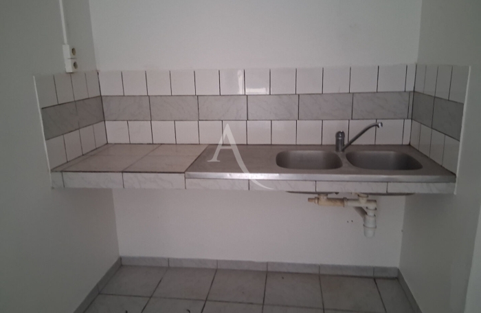 Location Appartement 28.11m&sup2; 2 pi&egrave;ces Fort de france