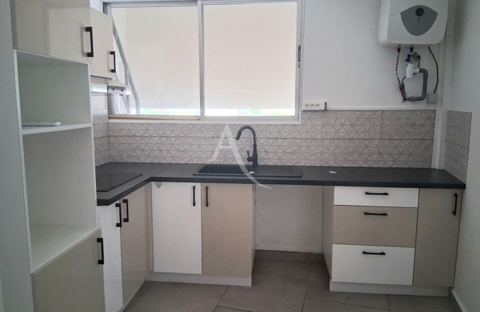 Location Appartement 67.79m&sup2; 3 pi&egrave;ces Saint-Esprit