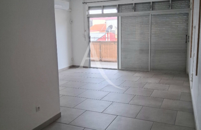 Location Appartement 67.79m&sup2; 3 pi&egrave;ces Saint-Esprit