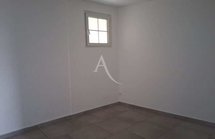 Location Appartement 67.79m&sup2; 3 pi&egrave;ces Saint-Esprit