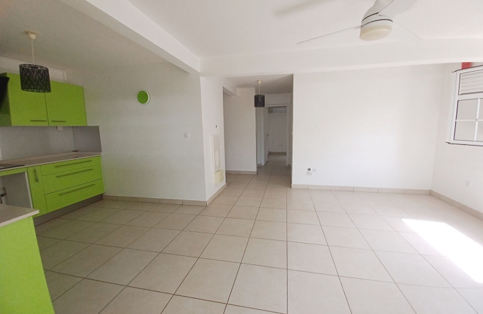 Location Appartement 60.69m&sup2; 3 pi&egrave;ces Le Robert