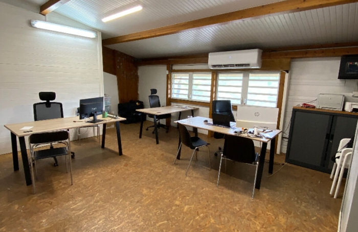 Location Entrepot 265m&sup2; Sainte Luce