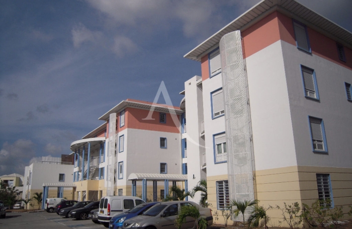 Vente Appartement 76m&sup2; 3 pi&egrave;ces Sainte Luce