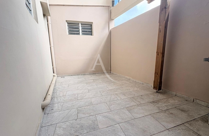 Location Appartement 42.89m&sup2; 2 pi&egrave;ces Saint-Esprit