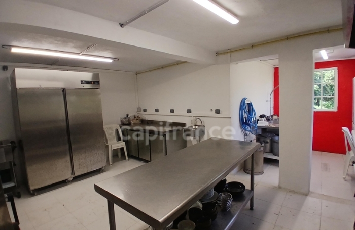 Vente Local commercial 300m&sup2; 7 pièces Le Marin