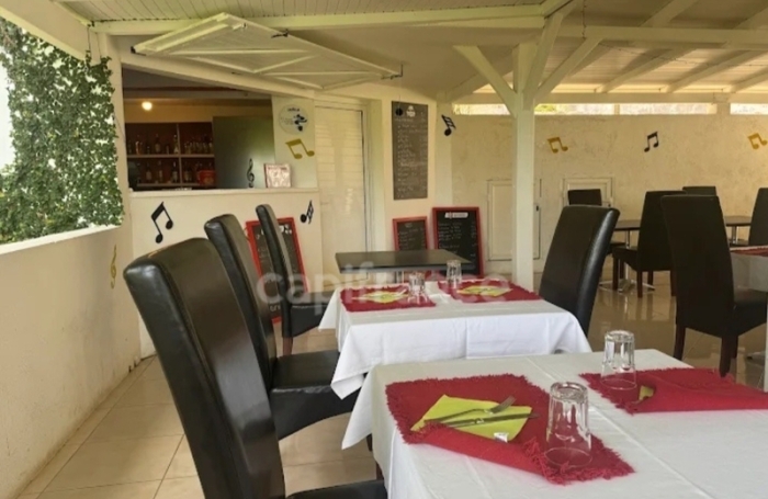 Vente Local commercial 300m&sup2; 7 pièces Le Marin