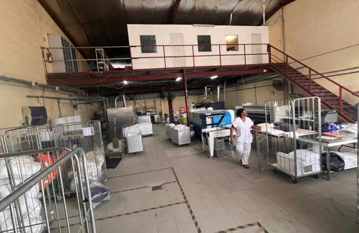 Location Entrepot 360m&sup2; Ducos