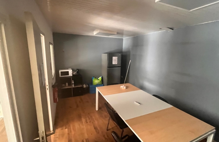 Location Entrepot 360m&sup2; Ducos