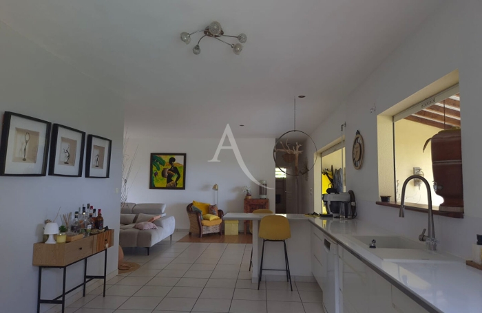 Vente Maison 129.85m&sup2; 6 pi&egrave;ces La Trinit&eacute;