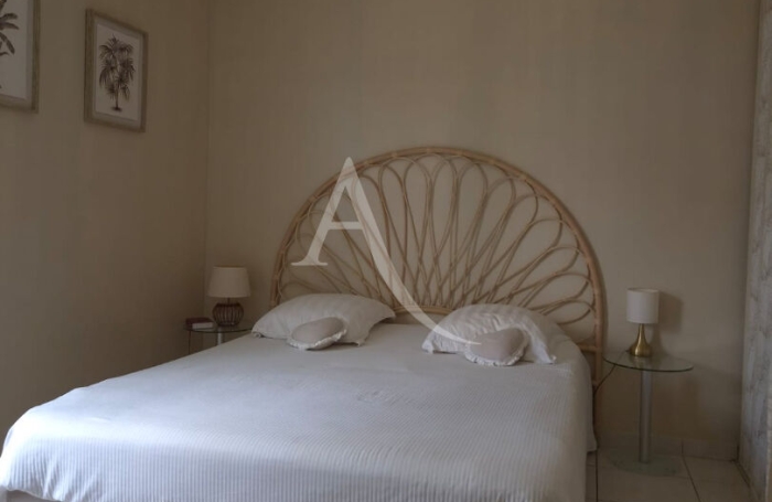 Vente Maison 129.85m&sup2; 6 pi&egrave;ces La Trinit&eacute;