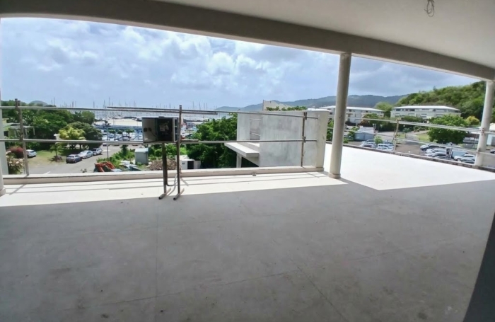 Rare   Splendide T4 Traversant de 157 m2 avec Vue Marina   Dernier &Eacute;tage Unique avec Ascenseur