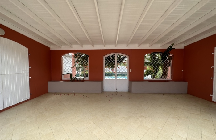 Villa F5 avec piscine et grand jardin &agrave; proximit&eacute; CHU - FORT-DE-FRANCE