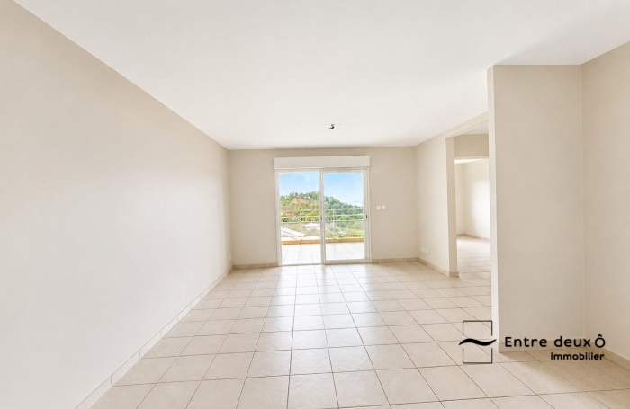 Vente Appartement 55.74m&sup2; 3 pièces La Trinit&eacute;