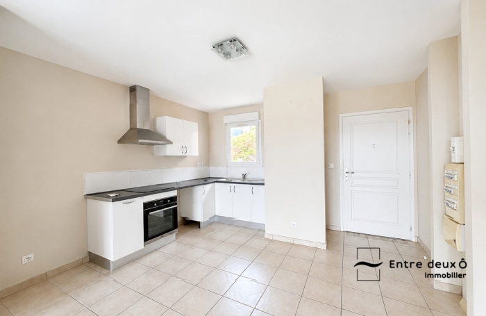 Vente Appartement 55.74m&sup2; 3 pièces La Trinit&eacute;