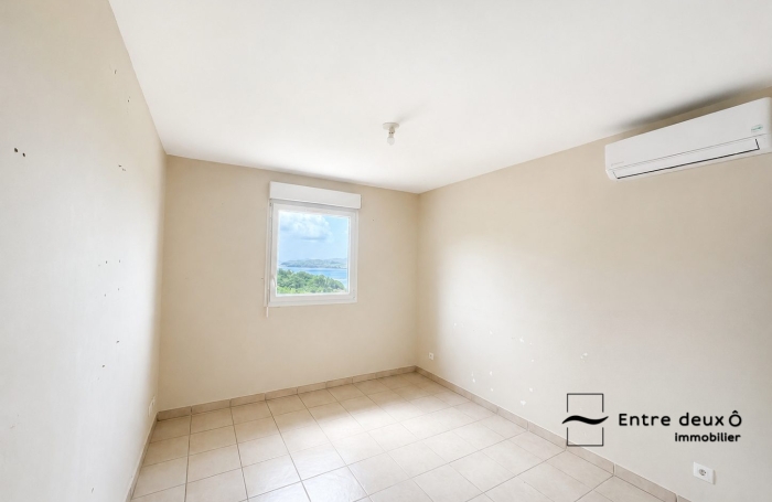 Vente Appartement 55.74m&sup2; 3 pièces La Trinit&eacute;