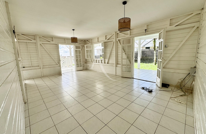 Vente Maison 102.24m&sup2; 4 pi&egrave;ces Saint-Joseph