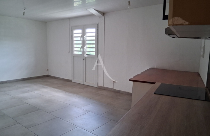 Location Appartement 30.11m&sup2; 1 pi&egrave;ce Saint-Esprit