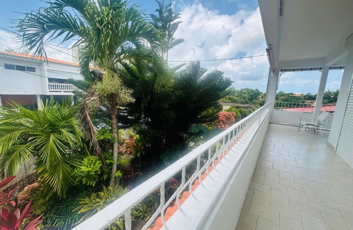 VILLA A LOUER A BALATA