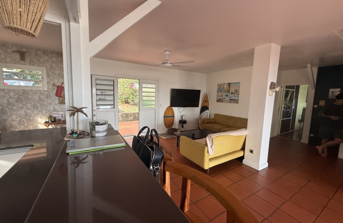 VILLA T4  meubl&eacute; DUPLEX LES PIEDS DANS L EAU