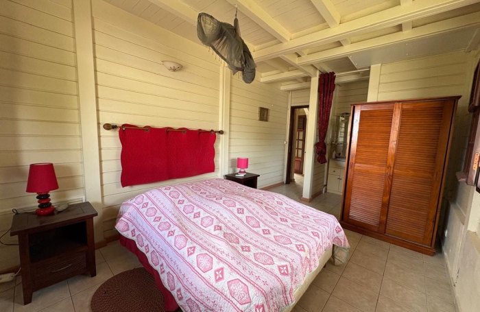 Charmante maison en bois avec terrasse, jardin privatif et aper&ccedil;u mer - ANSES D'ARLET / PETITE ANSE