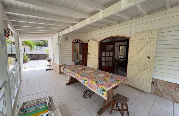 Charmante maison en bois avec terrasse, jardin privatif et aper&ccedil;u mer - ANSES D'ARLET / PETITE ANSE