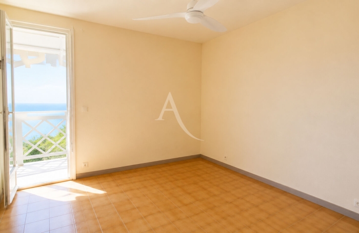 Vente Maison 80m&sup2; 4 pi&egrave;ces Case-Pilote