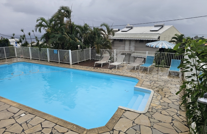 JOLI STUDIO VUE MER RESIDENCE AVEC PISCINE
