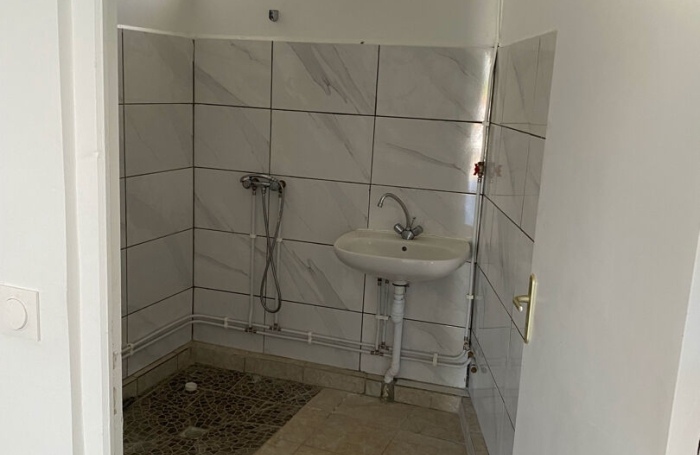 Location Local commercial 57m&sup2; Sainte Marie