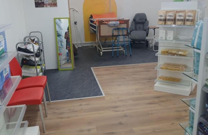 Location Local commercial 100m&sup2; Le Fran&ccedil;ois