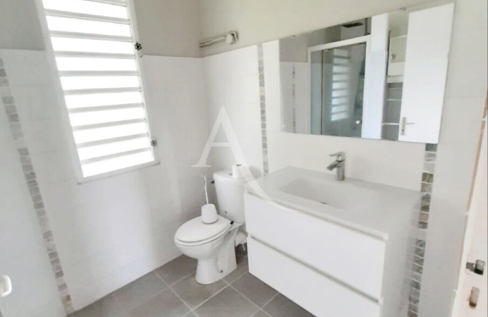 Location Maison 69.1m&sup2; 3 pi&egrave;ces La Trinit&eacute;