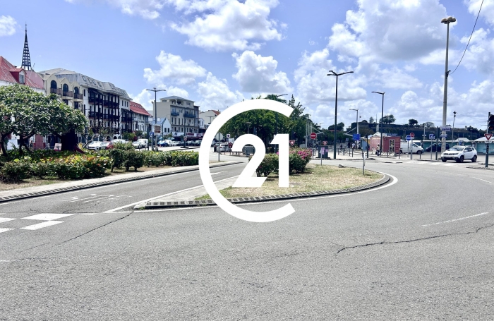 Vente Local commercial 494m&sup2; Fort de france