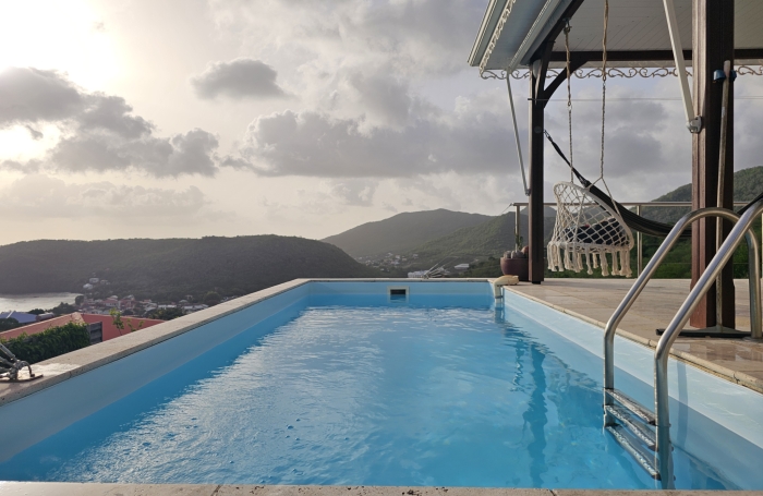 Villa avec vue mer, piscine et fort potentiel locatif   Les Anses-d'Arlet