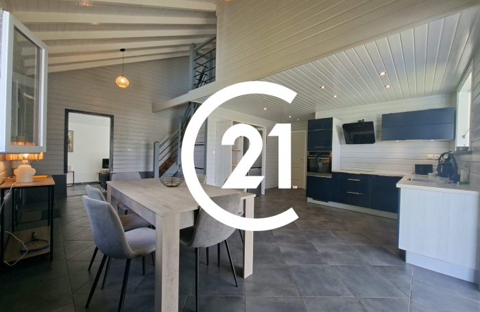 Vente Maison 114.00m&sup2; 6 pièces Case-Pilote