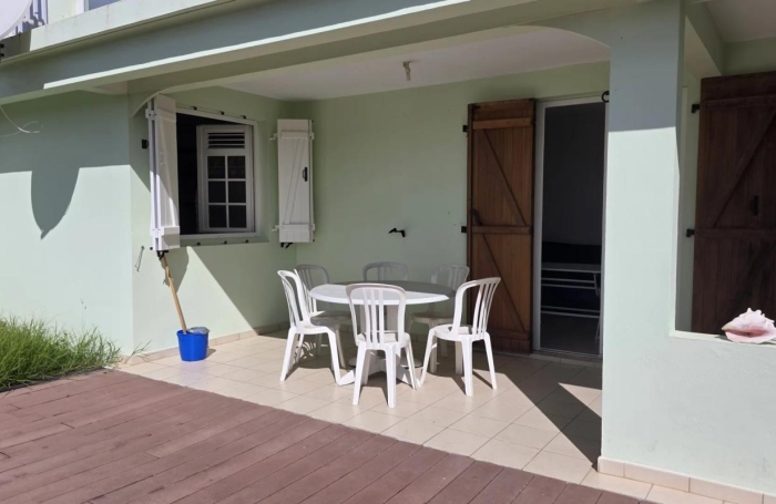 Location Appartement 2 pièces Rivi&egrave;re Sal&eacute;e