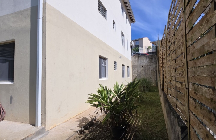 Vente Appartement 77m&sup2; 4 pièces Saint-Esprit