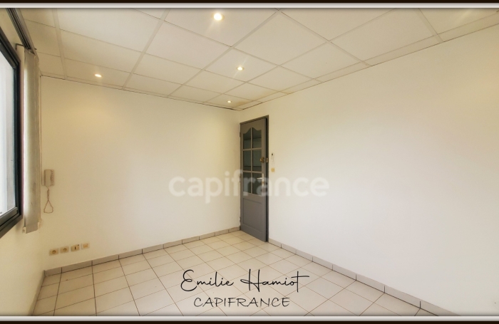 Location Bureaux 11m&sup2; 1 pièce Le Lamentin