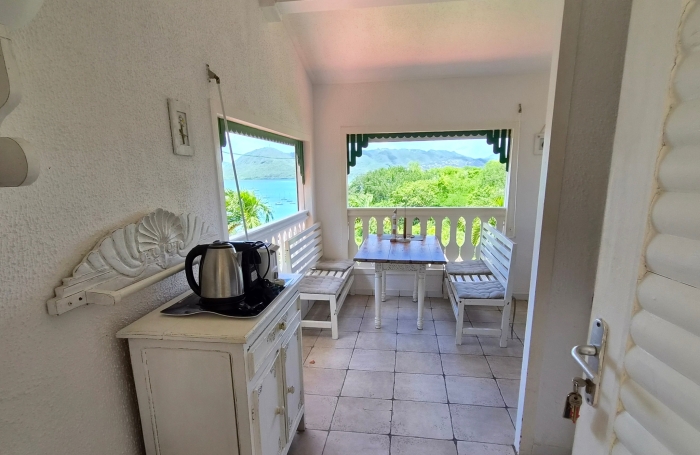 Appartement F2/F3 meubl&eacute; avec vue mer dans r&eacute;sidence avec piscine