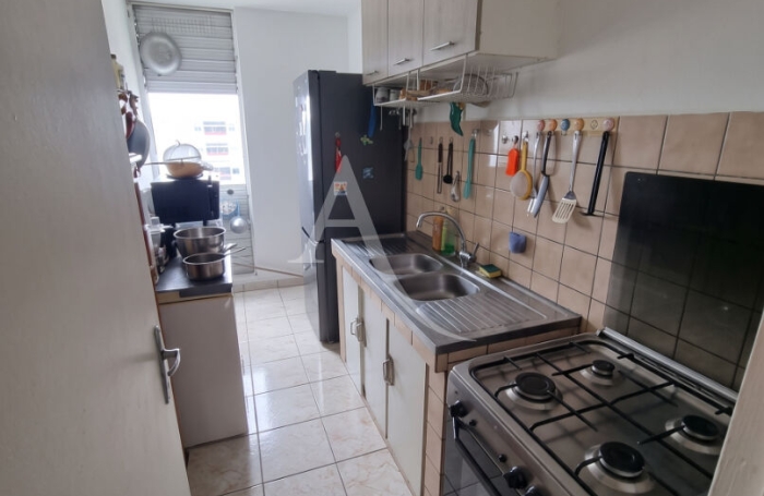 Vente Appartement 70.4m&sup2; 4 pi&egrave;ces Fort de france